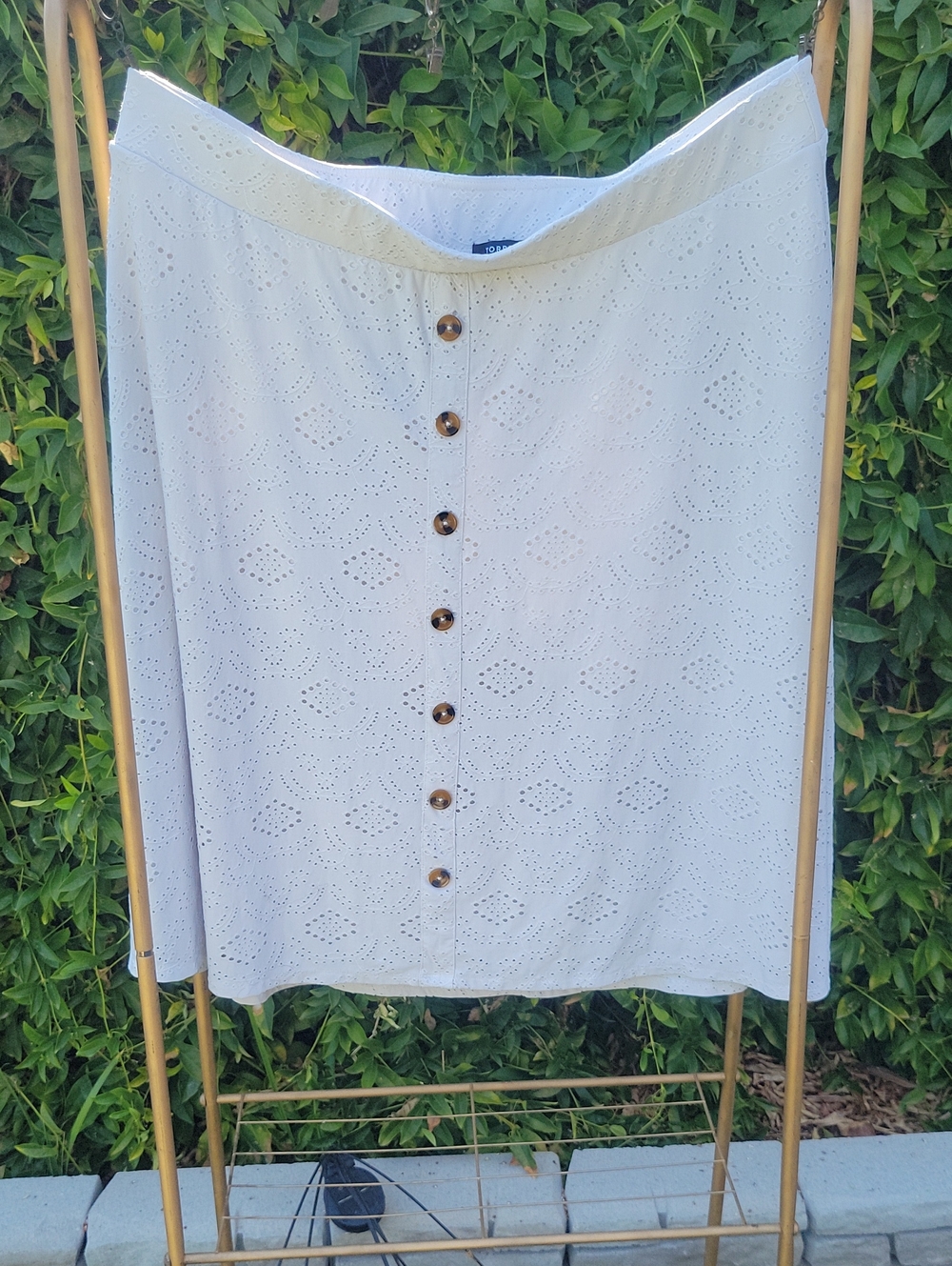 torrid Off White Eyelet Faux Button-Front Midi Skirt With Pockets 4X